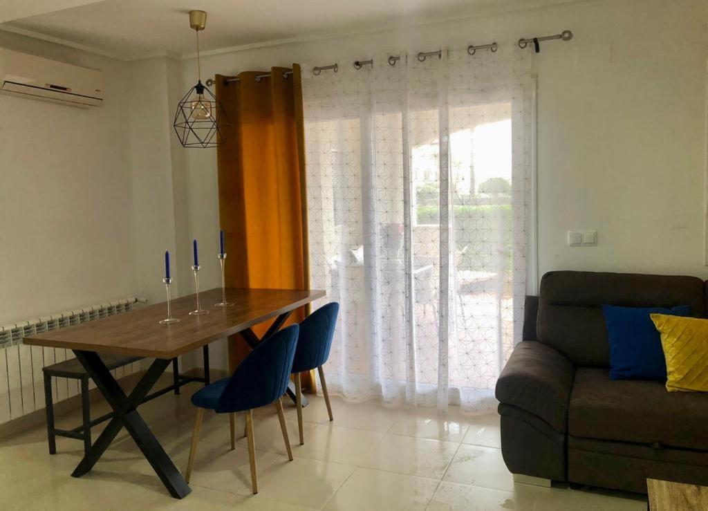Villa Life . Precioso Bajo Frente Piscina スシナ エクステリア 写真