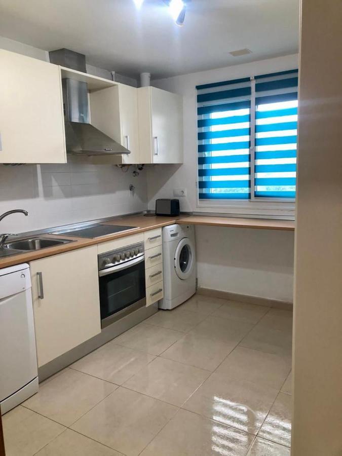 Villa Life . Precioso Bajo Frente Piscina スシナ エクステリア 写真